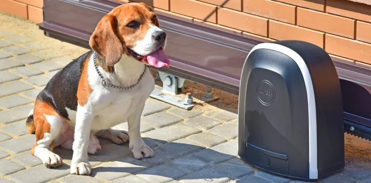 Умный привод для откатных ворот ALUTECH Roteo RTO-500MKIT-Sm + проводные фотоэлементы LM-L + сигнальная лампа SL-U + Wi-fi модуль WM-Sm