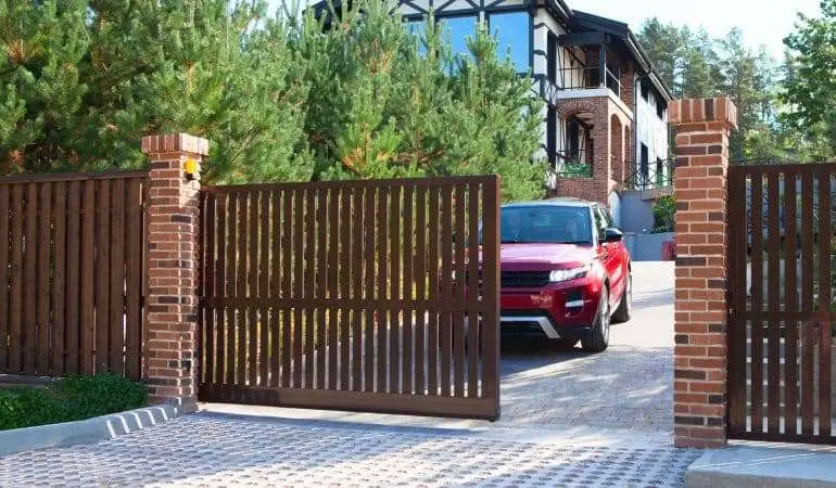 Откатные ворота в Бобруйске